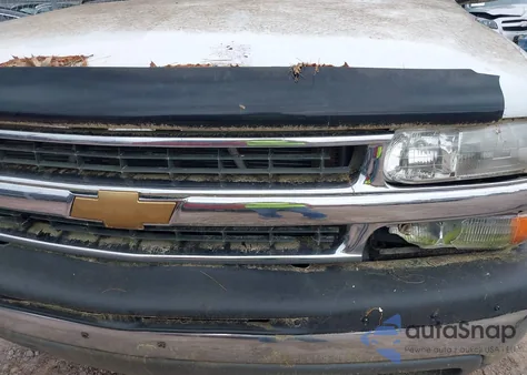 2004 Chevrolet Suburban 1500 Ls из США, поврежденный, VIN 1GNEC16Z24J238030